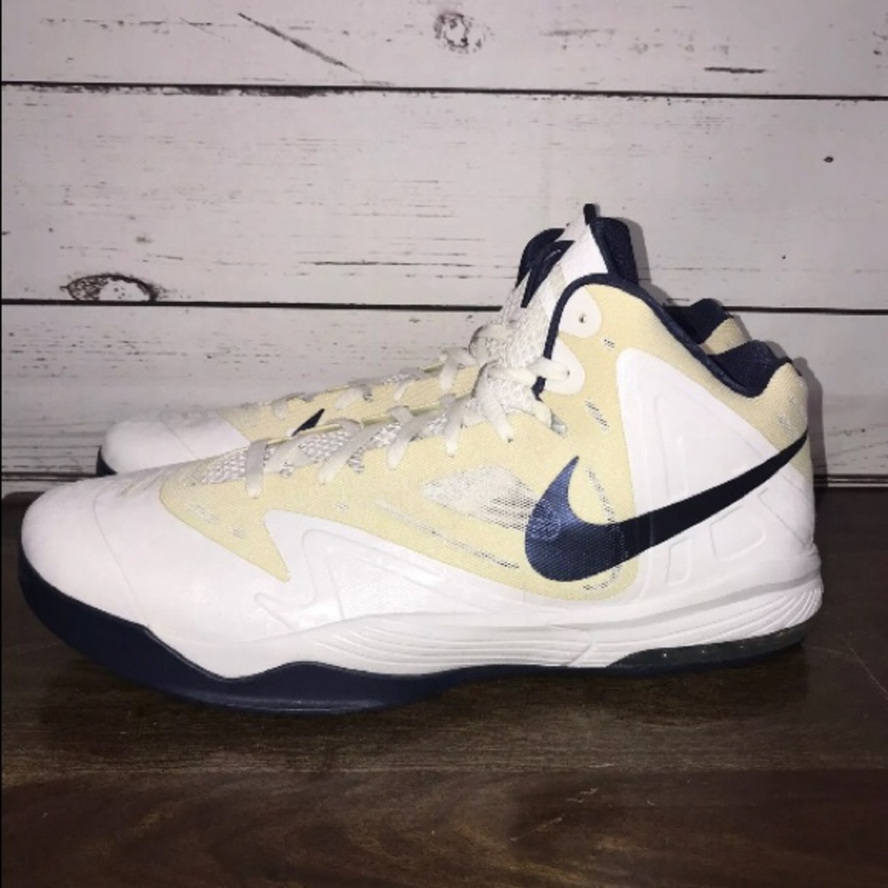 Nike Air Max Basketball Shoes 685775-14.  Size 20
